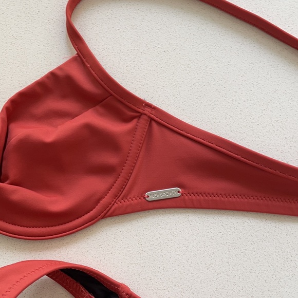 Thong bikini - Picture 3 of 9